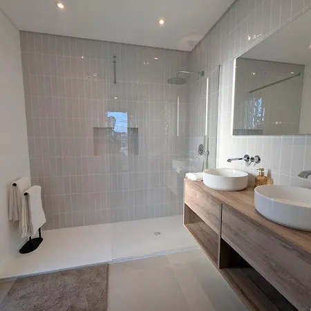 Villa Caparica Sun & Serenity *